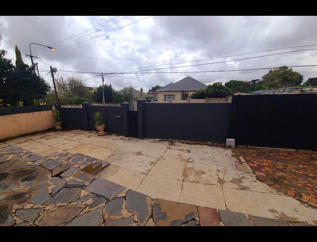 4 BEDROOM FREESTANDING FOR SALE IN SYDENHAM